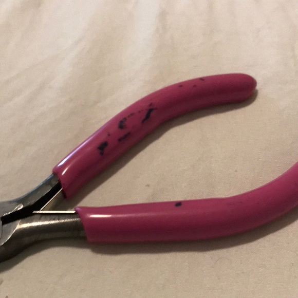 Pink Handled Pliers for Arts & Crafts Final Sale - Picture 4 of 6